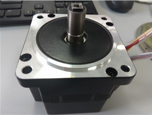 電機相同?，不同的電壓在匹配減速機的會有影響嗎？